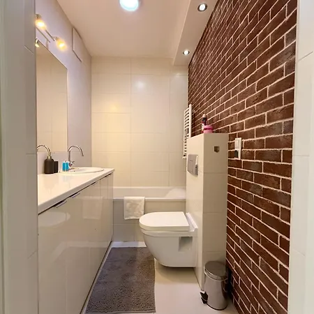 Zakladowa Modern Living By Bookinghost * ורוצלב